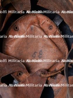Espagne, lot de deux casques de sapeurs-pompiers. Spain, set of two firefighter helmets. — miniature 10