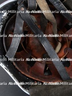 Espagne, lot de deux casques de sapeurs-pompiers. Spain, set of two firefighter helmets. — photo 12
