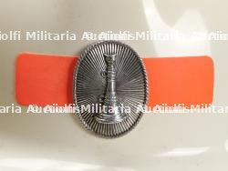etats-Unis, lot de trois casques de sapeurs-pompiers, dont un de l'armee americaine. United States, set of three firefighter helmets, including one US Army example. — miniature 3