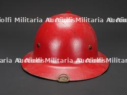 etats-Unis, lot de trois casques de sapeurs-pompiers, dont un de l'armee americaine. United States, set of three firefighter helmets, including one US Army example. — miniature 17
