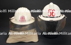 etats-Unis, lot de quatre casques de sapeurs-pompiers des annees 1960 a 1980. United States, set of four firefighter helmets from the 1960s to the 1980s. — photo 3