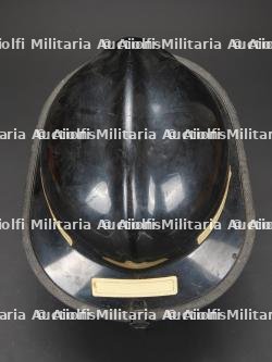 etats-Unis, lot de quatre casques de sapeurs-pompiers des annees 1960 a 1980. United States, set of four firefighter helmets from the 1960s to the 1980s. — miniature 19