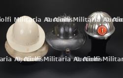 etats-Unis, lot de cinq casques de pompiers et de secouristes. United States, set of five firefighter and rescue helmets. — photo 8