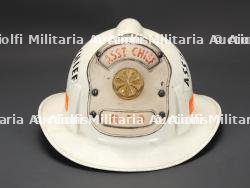 etats-Unis, casque d'Assistant Chief du Milwaukee Fire Department. United States, Milwaukee Fire Department Assistant Chief helmet. — photo 3