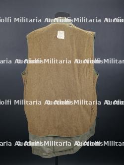 etats-Unis, veste de sapeur-pompier militaire de la periode de la guerre du Vietnam. United States, military firefighter's jacket from the Vietnam War period. — photo 13