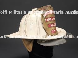 etats-Unis, casque de Fire Commissioner de Breezewood Acres, en Pennsylvanie. United States, Breezewood Acres, Pennsylvania, Fire Commissioner helmet. — photo 2