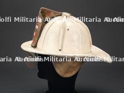 etats-Unis, casque de Fire Commissioner de Breezewood Acres, en Pennsylvanie. United States, Breezewood Acres, Pennsylvania, Fire Commissioner helmet. — miniature 6