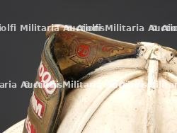 etats-Unis, casque de Fire Commissioner de Breezewood Acres, en Pennsylvanie. United States, Breezewood Acres, Pennsylvania, Fire Commissioner helmet. — photo 7