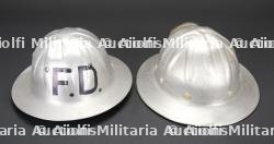 etats-Unis, lot de quatre casques de sapeurs-pompiers des etats du Sud. United States, set of four firefighter helmets from the Southern states. — photo 5
