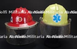 etats-Unis, lot de six casques de sapeurs-pompiers et de secouristes. United States, set of six firefighter and rescue helmets. — photo 18