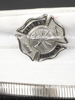 etats-Unis, lot de cinq casquettes a visiere de pompiers. United States, set of five firefighter peaked caps. — miniature 5