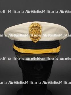 etats-Unis, casquette a visiere de chef des pompiers de l'United States Naval Academy. United States, US Naval Academy Fire Chief peaked cap. — photo 3
