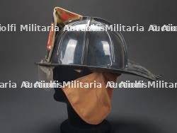 etats-Unis, casque de sapeur-pompier du Chicago Fire Department. United States, Chicago Fire Department firefighter helmet. — photo 5