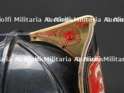 etats-Unis, casque de sapeur-pompier du Chicago Fire Department. United States, Chicago Fire Department firefighter helmet. — photo 8