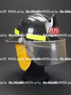 etats-Unis, casque de sapeur-pompier de Livermore-Pleasanton, Californie. United States, Livermore-Pleasanton, California, firefighter helmet. — miniature 2