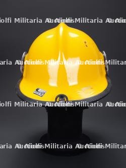 etats-Unis, casque de sapeur-pompier du site de la NASA a Moffett Field. United States, NASA Moffett Field firefighter helmet. — photo 8