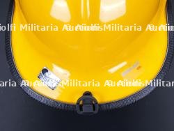 etats-Unis, casque de sapeur-pompier du site de la NASA a Moffett Field. United States, NASA Moffett Field firefighter helmet. — miniature 9
