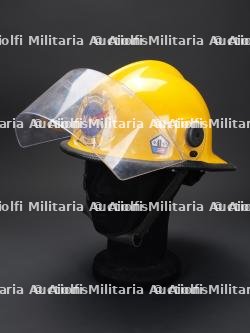 etats-Unis, casque de sapeur-pompier du site de la NASA a Moffett Field. United States, NASA Moffett Field firefighter helmet. — miniature 11