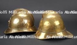 Europe, lot de trois casques de pompiers. Europe, set of three firefighter helmets. — miniature 2