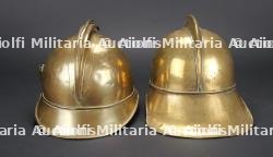 Europe, lot de trois casques de pompiers. Europe, set of three firefighter helmets. — miniature 6