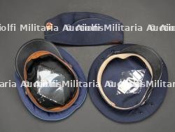 Europe centrale, lot de cinq coiffures de sapeurs-pompiers. Central Europe, set of five firefighter headpieces. — miniature 10