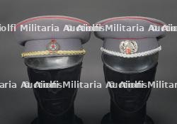 Europe centrale, lot de cinq coiffures de sapeurs-pompiers. Central Europe, set of five firefighter headpieces. — photo 14