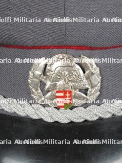Europe centrale, lot de cinq coiffures de sapeurs-pompiers. Central Europe, set of five firefighter headpieces. — photo 15