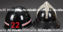 Europe centrale, lot de cinq casques de sapeurs-pompiers. Central Europe, set of five firefighter helmets. — photo 17