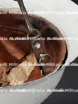 Finlande, casque de sapeur-pompier modele M17. Finland, model M17 firefighter helmet. — photo 10