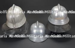 Finlande, lot de trois casques de sapeurs-pompiers. Finland, set of three firefighter helmets. — miniature 9
