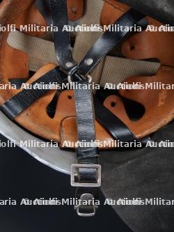 Finlande, lot de trois casques de sapeurs-pompiers. Finland, set of three firefighter helmets. — miniature 13