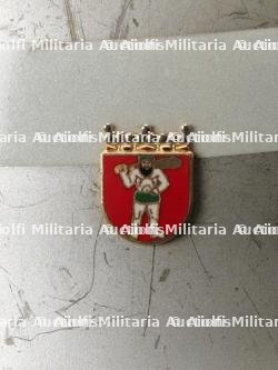 Finlande, casque de sapeur-pompier de Laponie. Finland, Lapland firefighter helmet. — photo 4