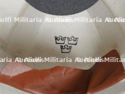 Suede et Finlande, lot de deux casques de sapeurs-pompiers. Sweden and Finland, set of two firefighter helmets. — miniature 10