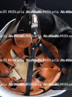 Suede et Finlande, lot de deux casques de sapeurs-pompiers. Sweden and Finland, set of two firefighter helmets. — miniature 13