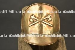 Reconstitutions d'un casque a camail et d'une casquette de feu. Reproductions of a mail-neck-guard helmet and a fire cap. — photo 8