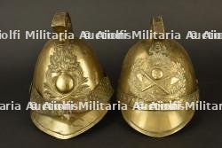 France, lot de deux casques de sapeurs-pompiers, modeles 1830-1848. France, set of two firefighter helmets, 1830–1848 models. — photo 2