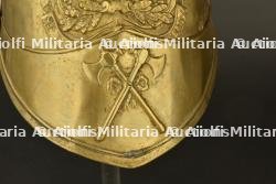 France, casque de sapeur-pompier de Puiseaux, dans le Loiret, vers 1850. France, firefighter helmet from Puiseaux, Loiret, circa 1850. — miniature 10