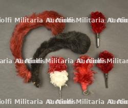 France, crinieres et plumets pour casques de sapeurs-pompiers. France, helmet manes and plumes for firefighters.