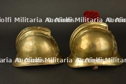 France, lot de deux casques de sapeurs-pompiers de Paris et de Saint-Ouen. France, group of two firefighter helmets from Paris and Saint-Ouen. — miniature 7