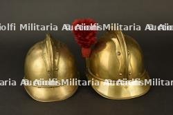 France, lot de deux casques de sapeurs-pompiers de Paris et de Saint-Ouen. France, group of two firefighter helmets from Paris and Saint-Ouen. — photo 8