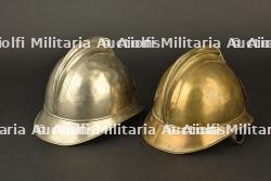 France, lot de deux casques de sapeurs-pompiers de Longwy. France, group of two firefighter helmets from Longwy. — miniature 3