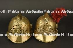 France, casques de sapeurs-pompiers de Vienne et d'Allenay. France, firefighter helmets from Vienne and Allenay. — photo 1