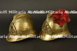 France, casques de sapeurs-pompiers de Vienne et d'Allenay. France, firefighter helmets from Vienne and Allenay. — photo 6
