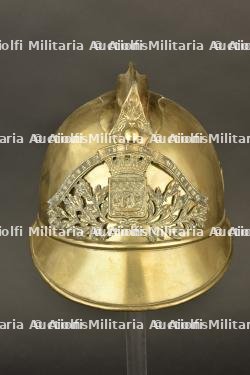France, rare casque de sapeur-pompier de Paris, modele 1908. France, rare model 1908 Paris firefighter helmet.