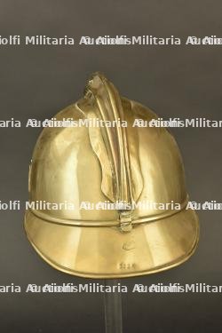 France, rare casque de sapeur-pompier de Paris, modele 1908. France, rare model 1908 Paris firefighter helmet. — miniature 12