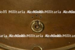 France, lot de deux casques de sapeurs-pompiers de Paris. France, group of two Paris firefighter helmets. — photo 4