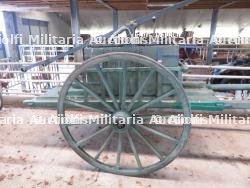 France, charrette-pompe a main d'Ippecourt, dans la Meuse. France, horse-drawn hand-pump fire cart from Ippecourt, Meuse.