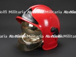 France, casque Gallet F1 rouge. France, red Gallet F1 helmet.