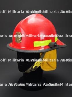 Indonesie, casque de sapeur-pompier. Indonesia, firefighter helmet.