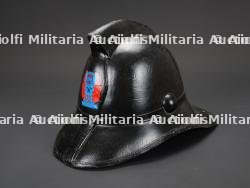 Irlande, casque a cimier de la Limerick Fire Brigade. Ireland, crested helmet of the Limerick Fire Brigade.